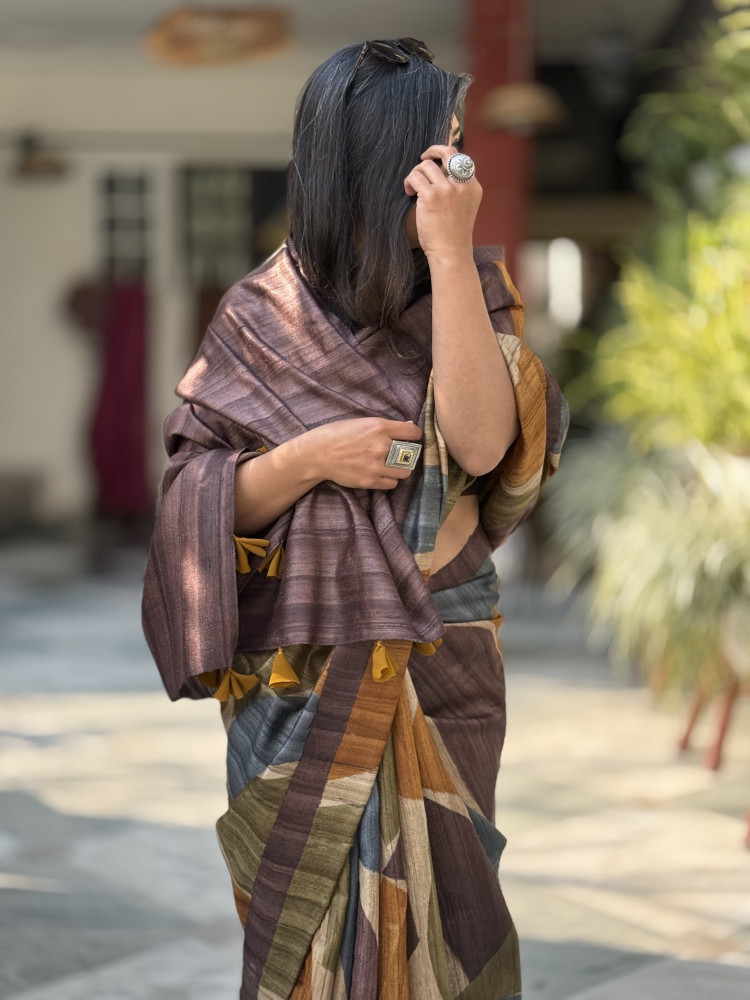 Image of MULTI COLOUR GHICHA TUSSAR SILK PRINTED SARI