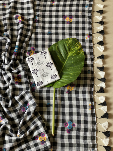 BLACK GINGHAM CHECKS WITH HAND PAINTING MULMUL COTTON SARI