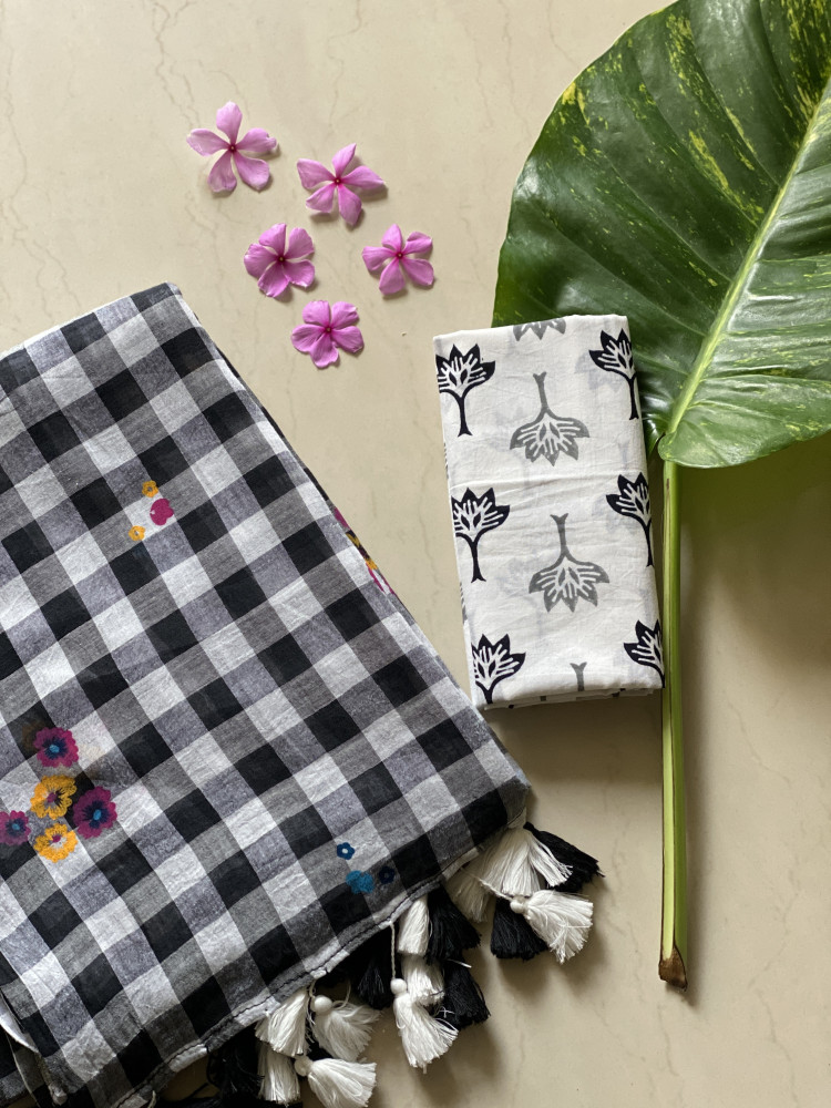 Image of BLACK GINGHAM CHECKS WITH HAND PAINTING MULMUL COTTON SARI