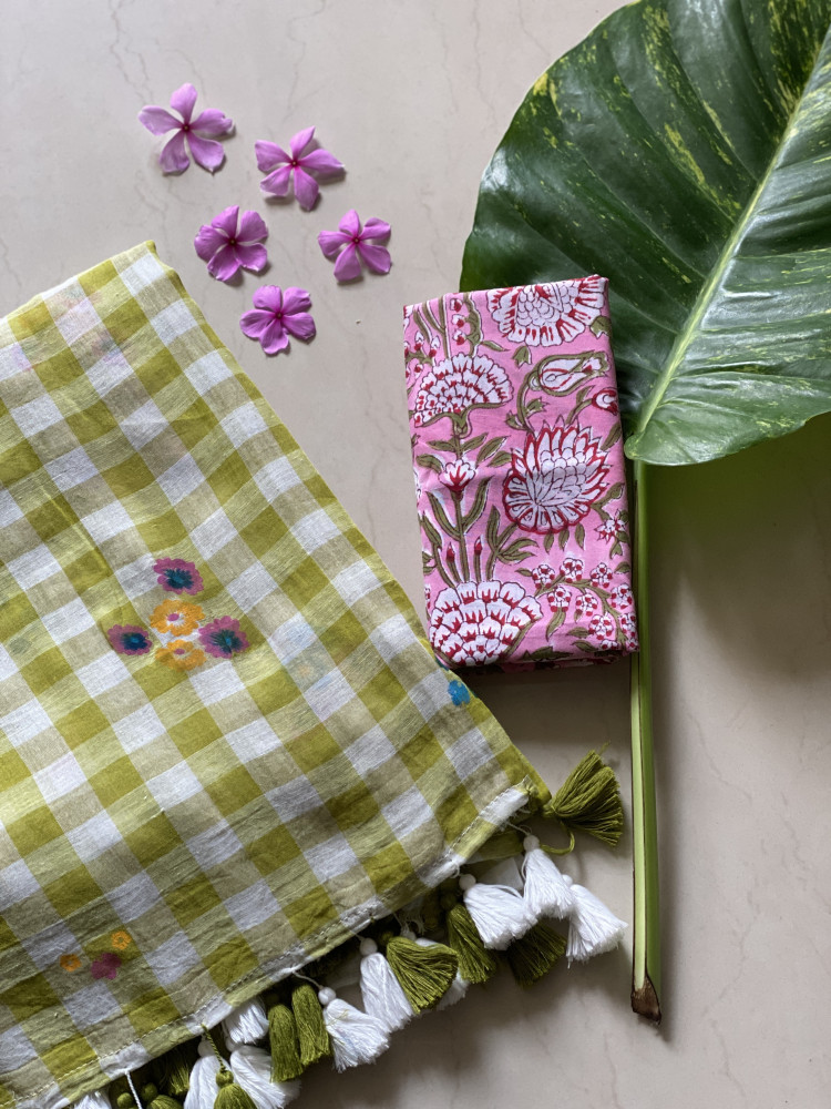 Image of LIME GREEN GINGHAM CHECKS WITH HAND PAINTING MULMUL COTTON SARI