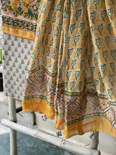 YELLOW-OFF WHITE HAND BLOCK PRINT CHANDERI SILK & COTTON DUPATTA SET