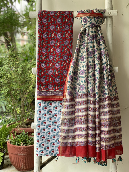RED-OFF WHITE HAND BLOCK PRINT CHANDERI SILK & COTTON DUPATTA SET