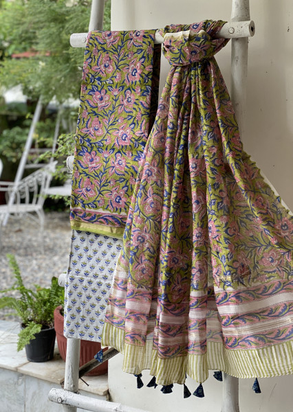 GREEN-OFF WHITE HAND BLOCK PRINT CHANDERI SILK & COTTON DUPATTA SET