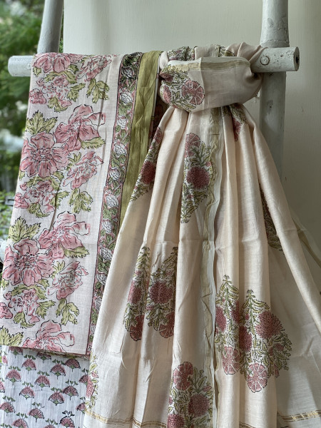 OFF WHITE HAND BLOCK PRINT CHANDERI SILK & COTTON DUPATTA SET
