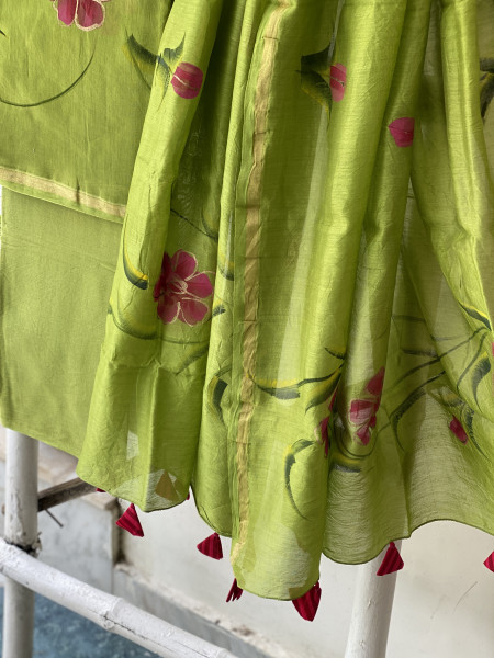 PARROT GREEN BLOCK PRINT CHANDERI SILK & COTTON DUPATTA SET