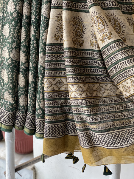 BOTTLE GREEN  HAND BLOCK PRINT CHANDERI SILK COTTON SARI