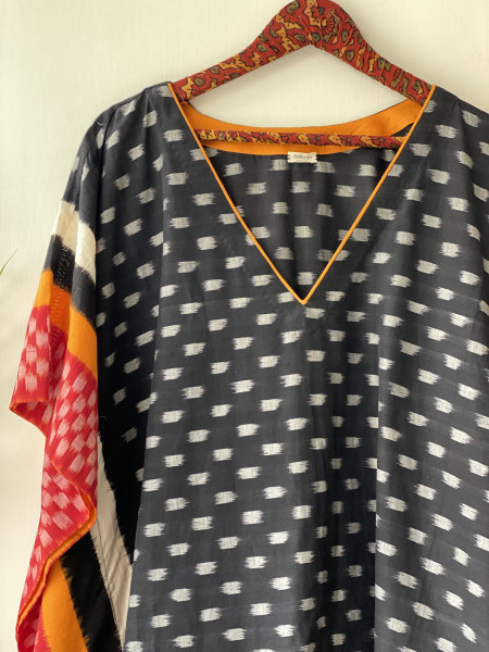 BLACK WOVEN IKKAT COTTON KAFTAN