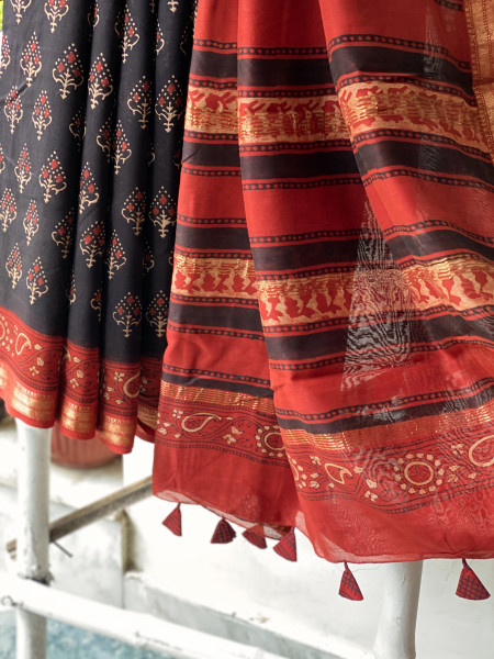 BLACK-MAROON HAND BLOCK PRINT CHANDERI SILK COTTON SARI
