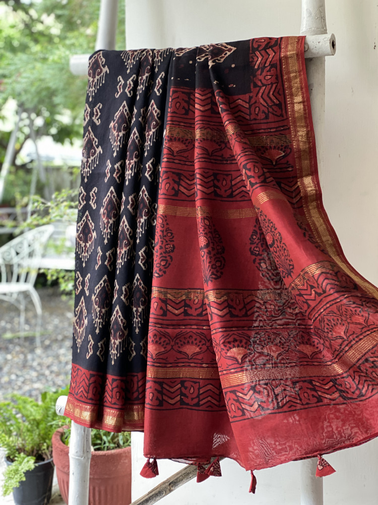 Image of BLACK-MAROON HAND BLOCK PRINT CHANDERI SILK COTTON SARI