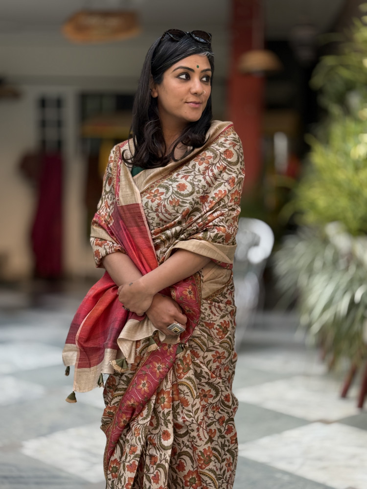 Image of BEIGE-RED PRINTED TUSSAR SILK SARI