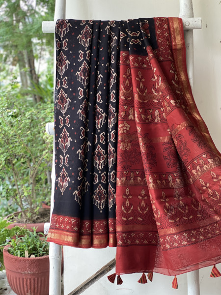 BLACK-MAROON HAND BLOCK PRINT CHANDERI SILK COTTON SARI