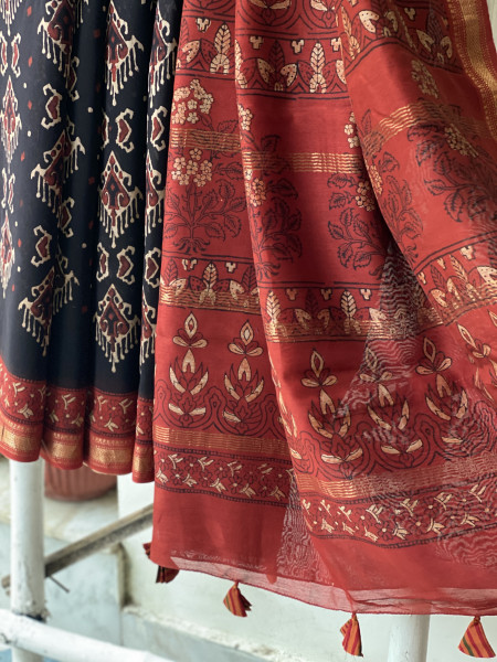 BLACK-MAROON HAND BLOCK PRINT CHANDERI SILK COTTON SARI