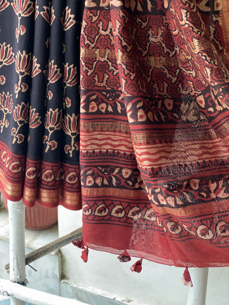 BLACK-MAROON HAND BLOCK PRINT CHANDERI SILK COTTON SARI