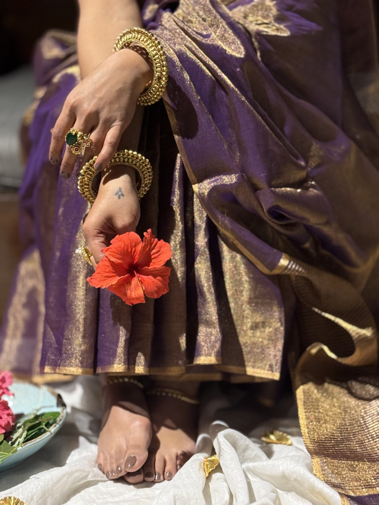Image of 'AAROHINI' PURPLE ZARI WOVEN MAHESHWARI SILK  SARI