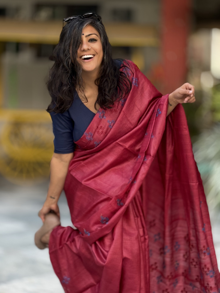 Image of MAROON TUSSAR SILK EMBROIDERED SARI