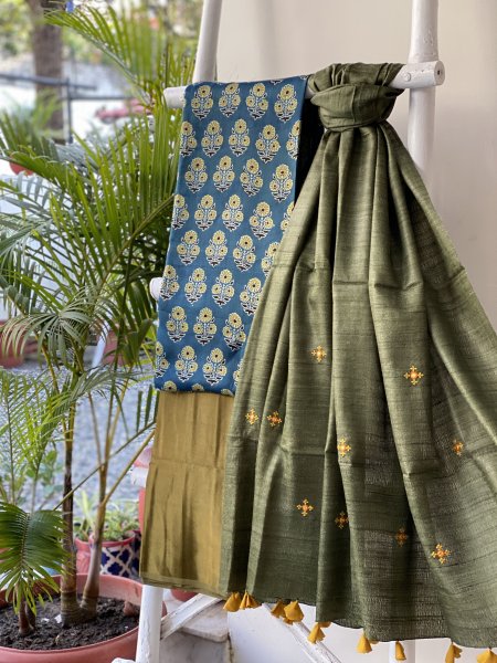 INDIGO-MEHNDI GREEN KATHIYA WOVEN SILK EMBROIDERED dupatta Set