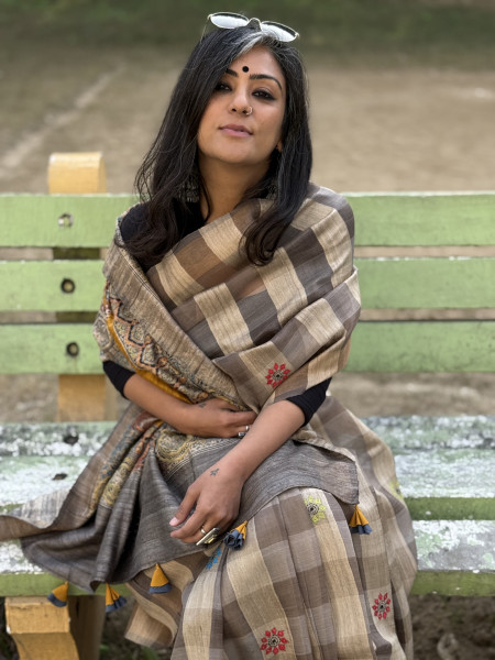 GREY-MUSTARD KORA-GICHA TUSSAR EMBROIDERED SILK SARI