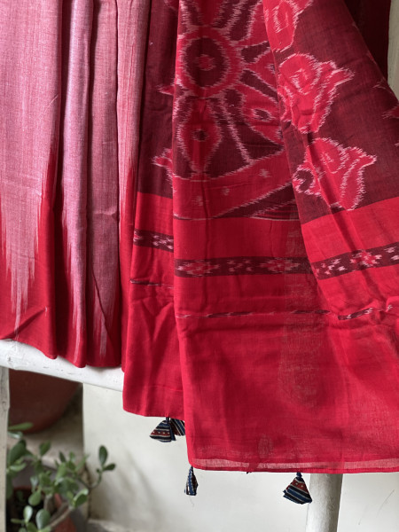 SHADED RED Cotton 'KARGIL KUMBHA' ikkat woven sari