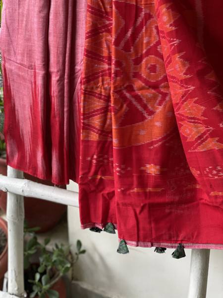 SHADED RED Cotton 'KARGIL KUMBHA' ikkat woven sari