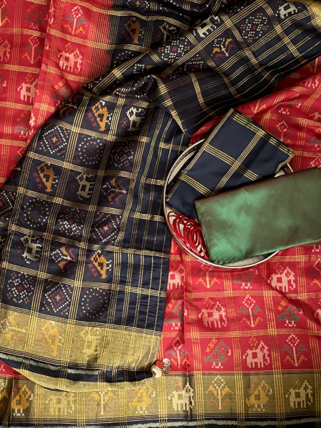 RED AND BLACK SINGLE IKKAT PATOLA  HAND WOVEN SILK SARI