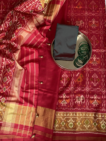RED SINGLE IKKAT PATOLA  HAND WOVEN SILK SARI