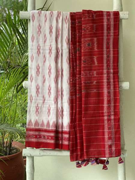 WHITE-RED  'MANIABANDHA' ikkat woven sari
