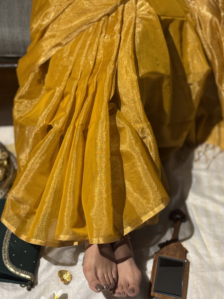 Image of 'VAIBHAVI' YELLOW ZARI WOVEN MAHESHWARI SILK  SARI