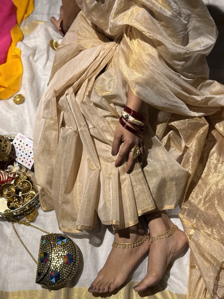 'MANJARI' IVORY ZARI WOVEN MAHESHWARI SILK  SARI