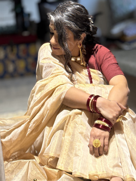 'MANJARI' IVORY ZARI WOVEN MAHESHWARI SILK  SARI