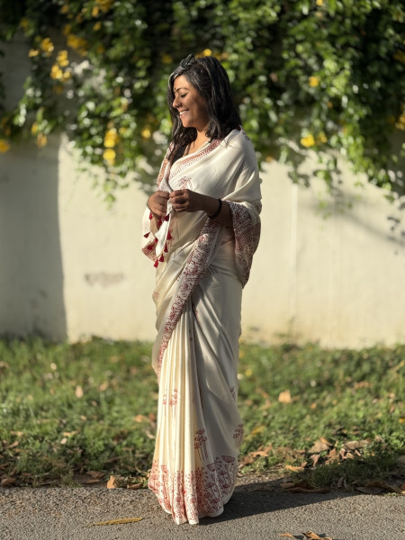 OFF WHITE-RED MODAL SILK AJRAKH BLOCK PRINT SARI