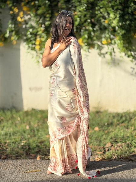 OFF WHITE-RED MODAL SILK AJRAKH BLOCK PRINT SARI