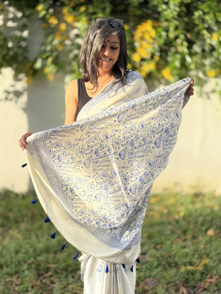 OFF WHITE-INDIGO MODAL SILK AJRAKH BLOCK PRINT SARI