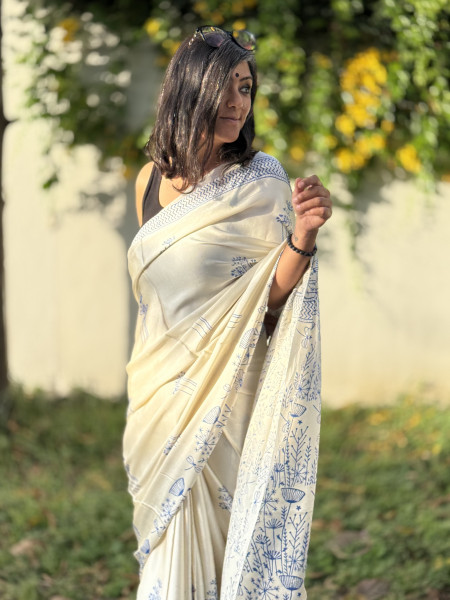 OFF WHITE-INDIGO MODAL SILK AJRAKH BLOCK PRINT SARI