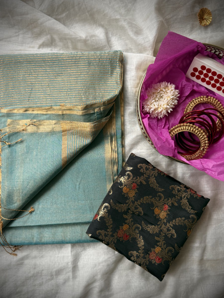 'SAMRIDDHI' SKY BLUE ZARI WOVEN MAHESHWARI SILK  SARI