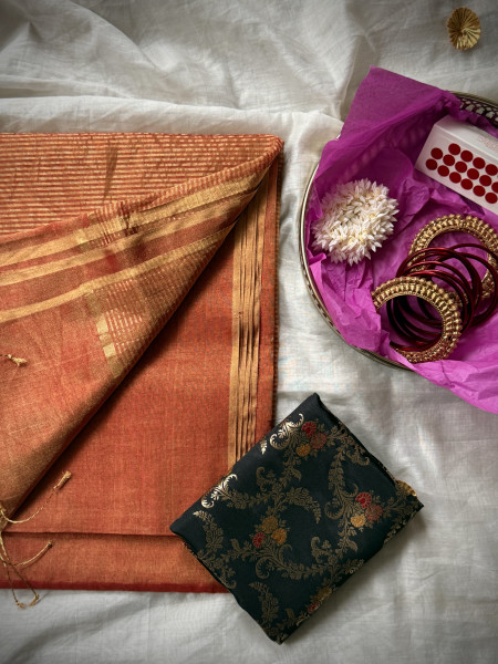 'SHREE' RED ZARI WOVEN MAHESHWARI SILK  SARI