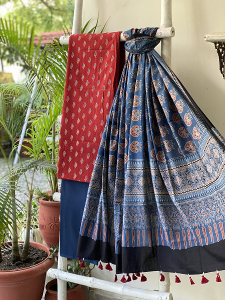 MAROON-INDIGO AJRAKH COTTON BLOCK PRINT DUPATTA SET