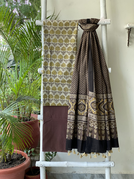 BEIGE-BROWN AJRAKH COTTON BLOCK PRINT DUPATTA SET
