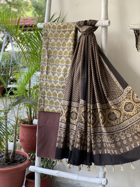 BEIGE-BROWN AJRAKH COTTON BLOCK PRINT DUPATTA SET