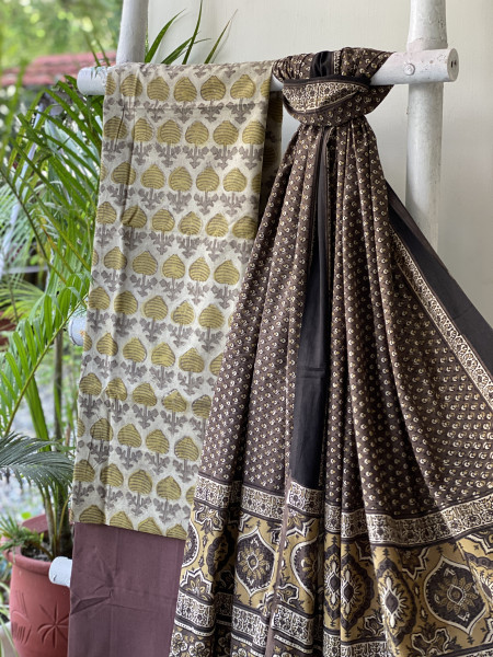 BEIGE-BROWN AJRAKH COTTON BLOCK PRINT DUPATTA SET