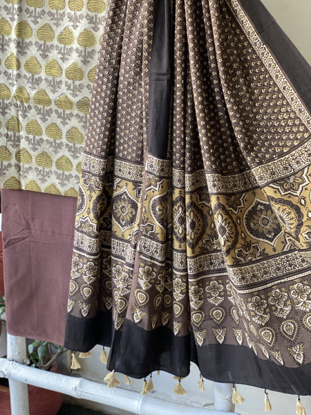 BEIGE-BROWN AJRAKH COTTON BLOCK PRINT DUPATTA SET