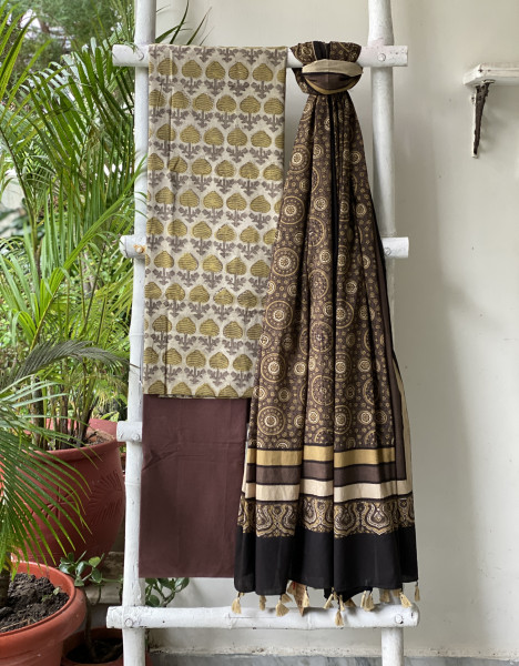 BEIGE-BROWN AJRAKH COTTON BLOCK PRINT DUPATTA SET