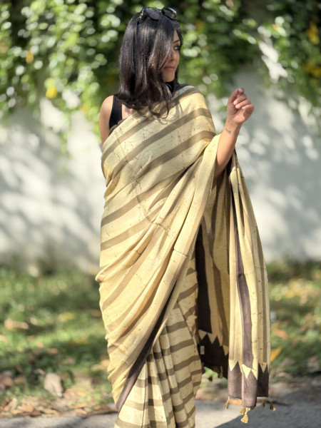 IVORY-GREY MODAL SILK AJRAKH BLOCK PRINT SARI
