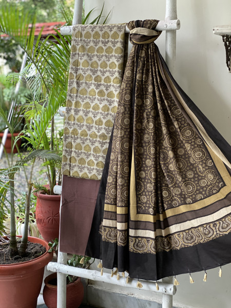 BEIGE-BROWN AJRAKH COTTON BLOCK PRINT DUPATTA SET