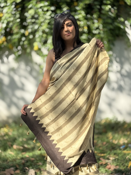 IVORY-GREY MODAL SILK AJRAKH BLOCK PRINT SARI