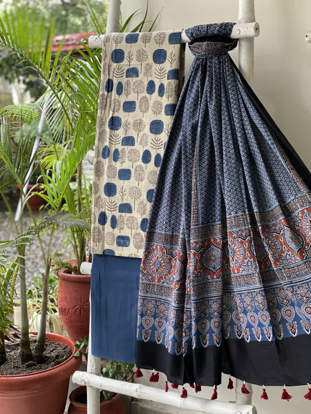 BEIGE-INDIGO AJRAKH COTTON BLOCK PRINT DUPATTA SET