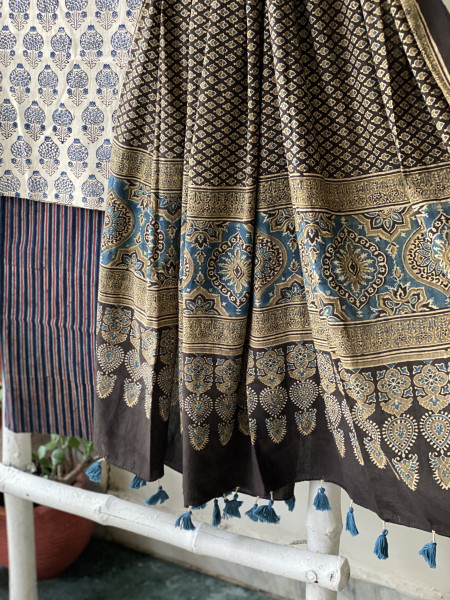 BEIGE-BLACK AJRAKH COTTON BLOCK PRINT DUPATTA SET