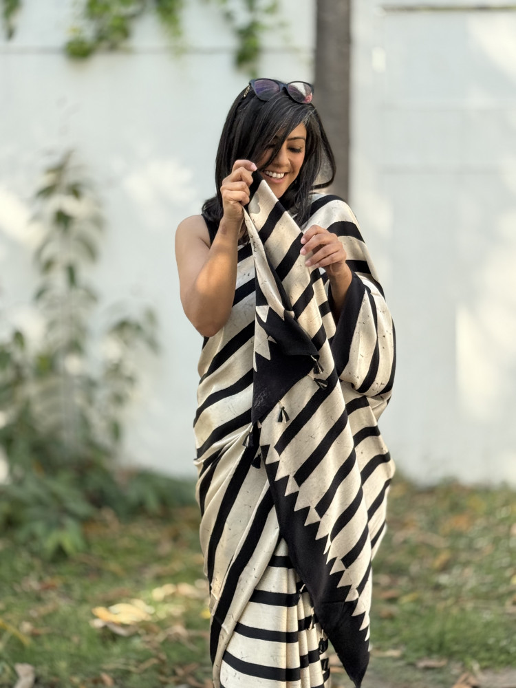 Image of BLACK-OFF WHITE MODAL SILK AJRAKH BLOCK PRINT SARI