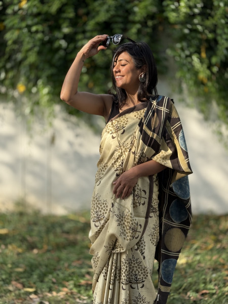 IVORY-BLACK MODAL SILK AJRAKH BLOCK PRINT SARI