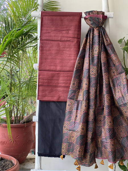 MAROON & BLACK TUSSAR SILK KANTHA EMBROIDERED dupatta  SET