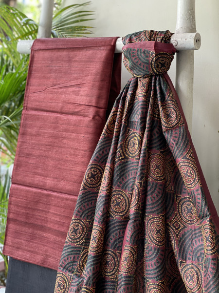 MAROON & BLACK TUSSAR SILK KANTHA EMBROIDERED dupatta  SET